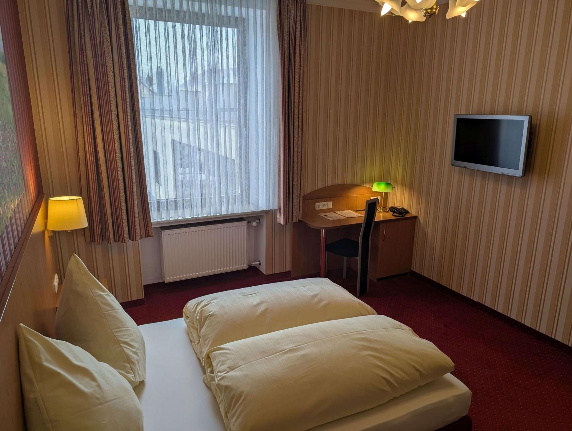 Stadthotel Augsburg Exterior photo